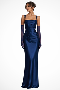 Vivienne | Abito Maxi in Raso con Scollo Quadrato Arricciato