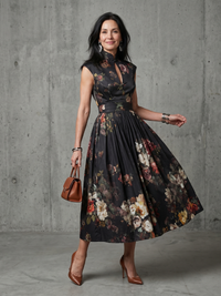 Greta | Abito Midi con Motivo Floreale con Collo Alto Plissettato
