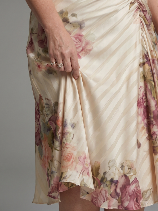 Katarina | Abito Midi a Righe con Motivo Floreale a Portafoglio