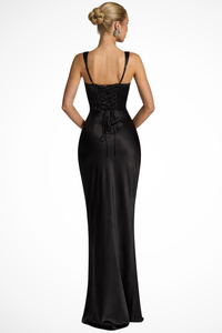Vivienne | Abito Maxi in Raso con Scollo Quadrato Arricciato