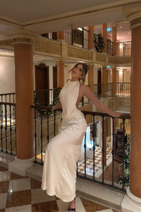 Ottilie | Abito Maxi in Raso con Collo Halter Drappeggiato