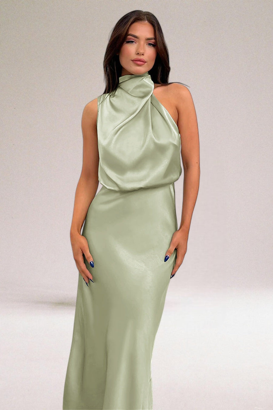 Elegante Abito in Raso