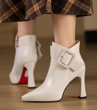 Oversized Buckle Ankle Boots | Stivali da Donna