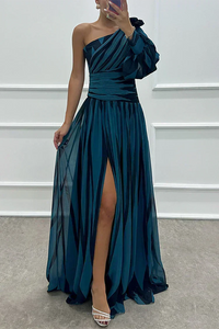 Violet & Grace | Elegante Abito Maxi a Righe Monospalla