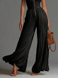 Victoire | Tuta in Chiffon Nero con Scollo a V Plissettato
